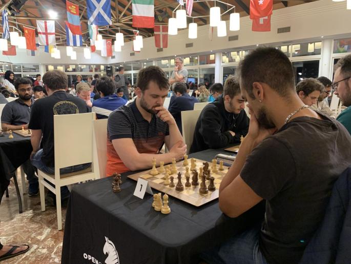 Exhibición del ruso Fedoseev en el torneo de 'Blitz' del Open