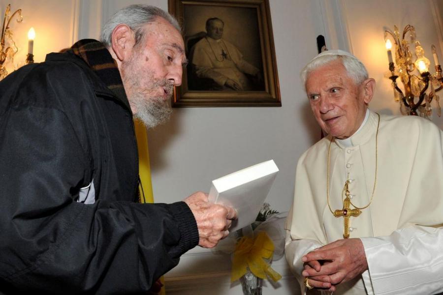 Fidel Castro y el papa Benedicto XVI, en una fotografía tomada en marzo de 2012.
