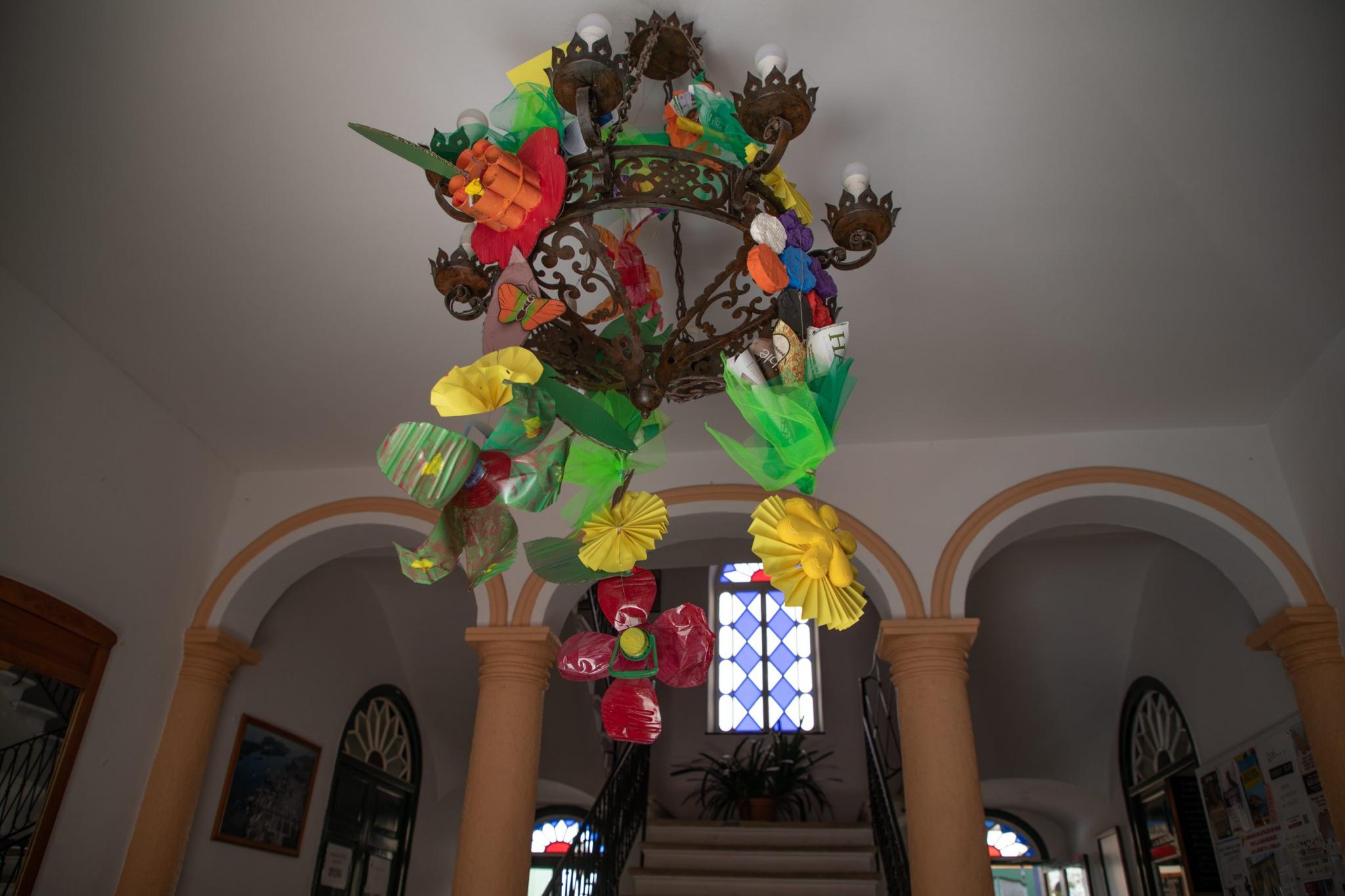 menorca es castell flors als carrers