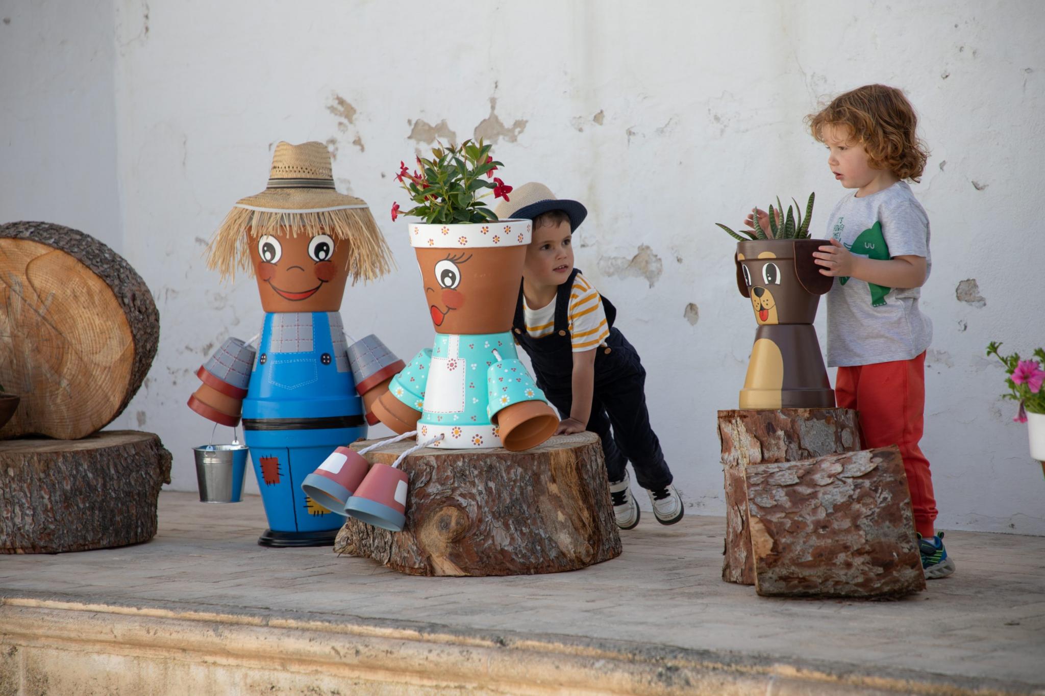 menorca migjorn flors als carrers