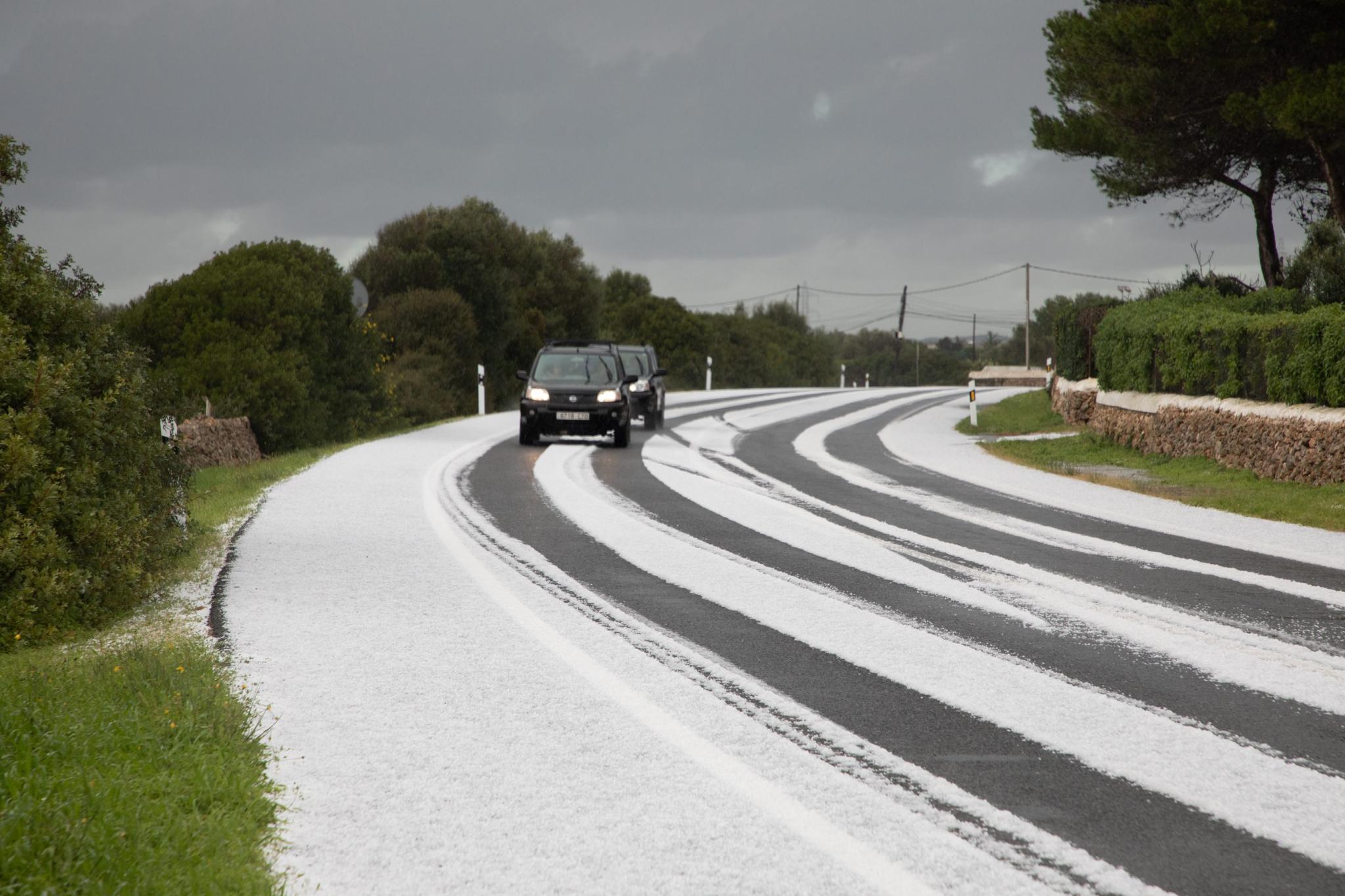 menorca ciutadella granizada pedra mal tiempo calan bosch