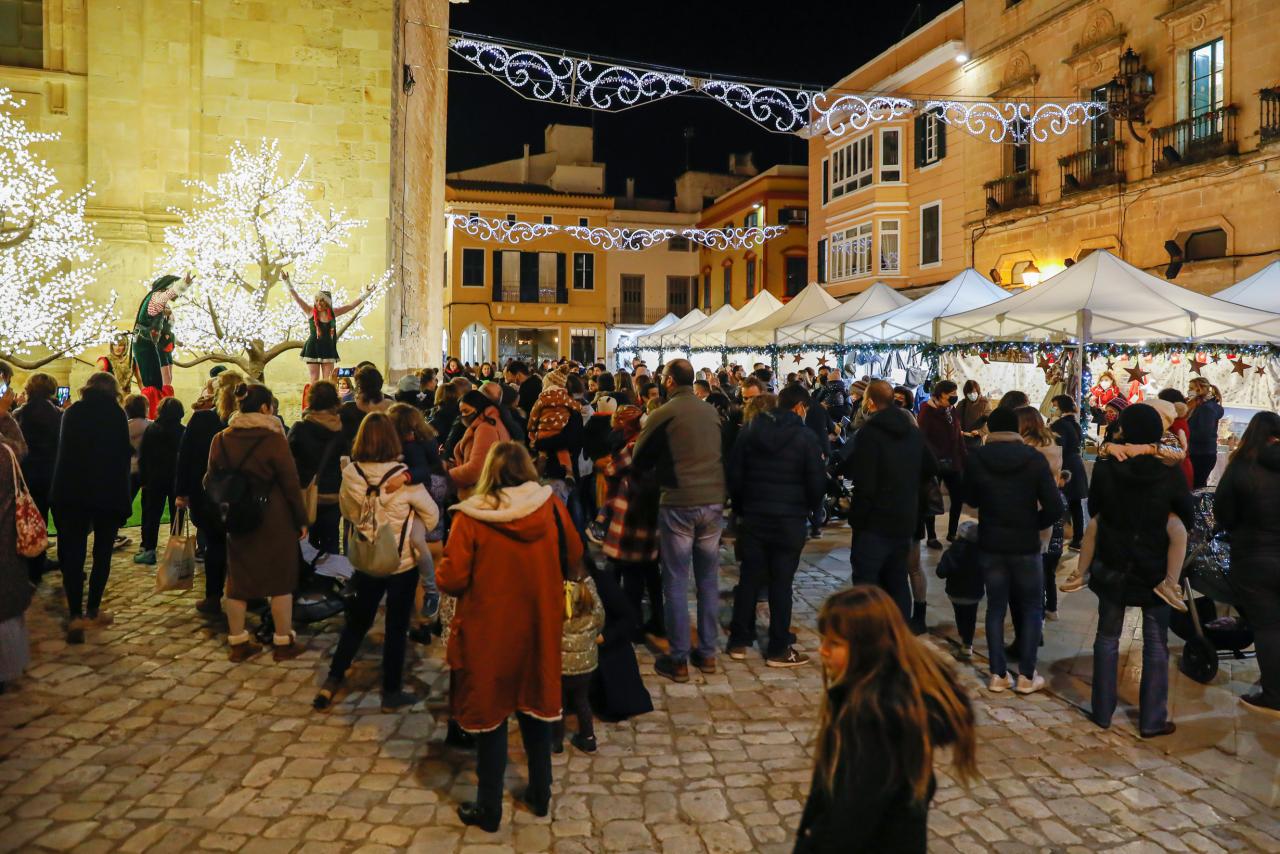 Espectacle de l'encesa dels llums de Nadal de Ciutadella.