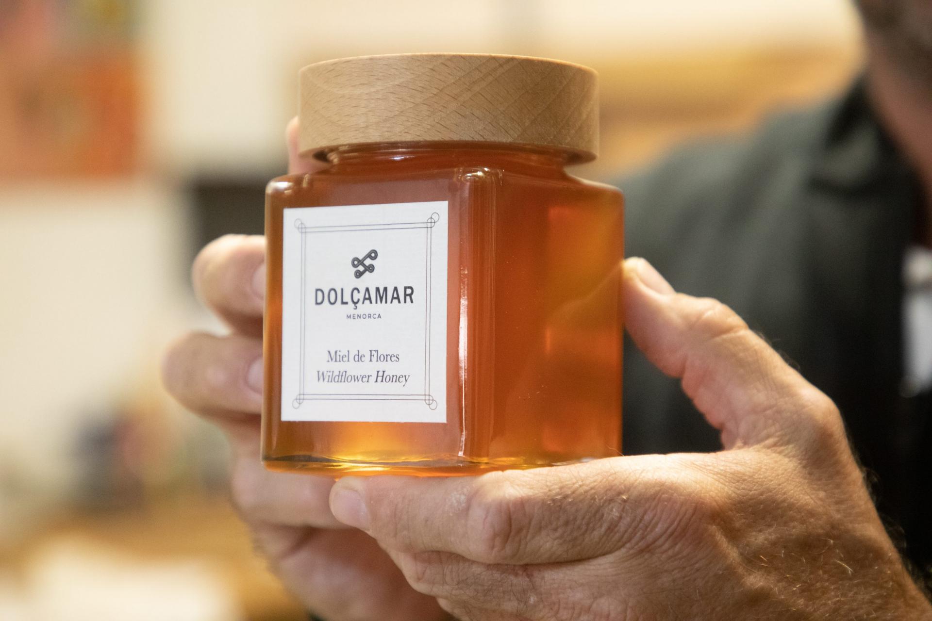 Miel de Dolçamar de Menorca.