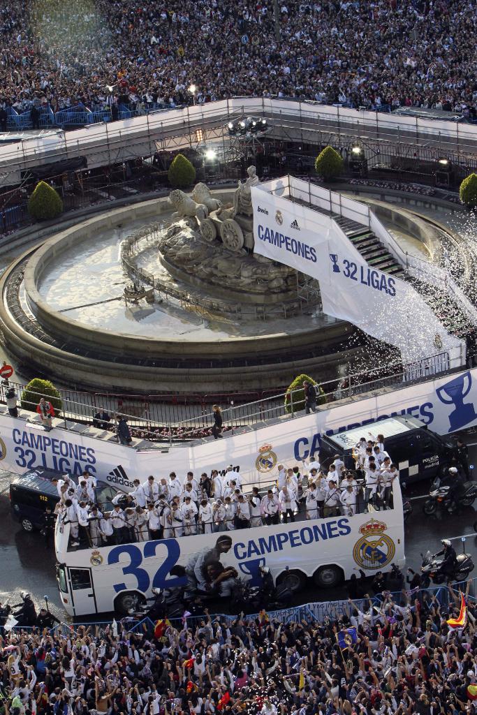 EL REAL MADRID CELEBRA LA LIGA EN LA CIBELES