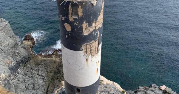 Comienzan las obras de reposición de la baliza de Punta de S'Esperó en