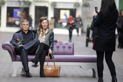 FIGURA DE CERA DE GEORGE CLOONEY EN CARNABY STREET