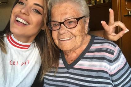 La emotiva despedida de Dulceida a su abuela