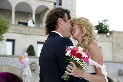 BODA EN PALMA. DEL TENISTA CARLOS MOYA Y LA ACTRIZ CAROLINA CEREZUELA.