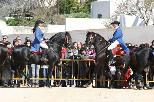 Exhibición de la Escola Eqüestre Menorquina en Es Pla de Ciutadella. 1 de febrero 2012. FOTO: CRIS