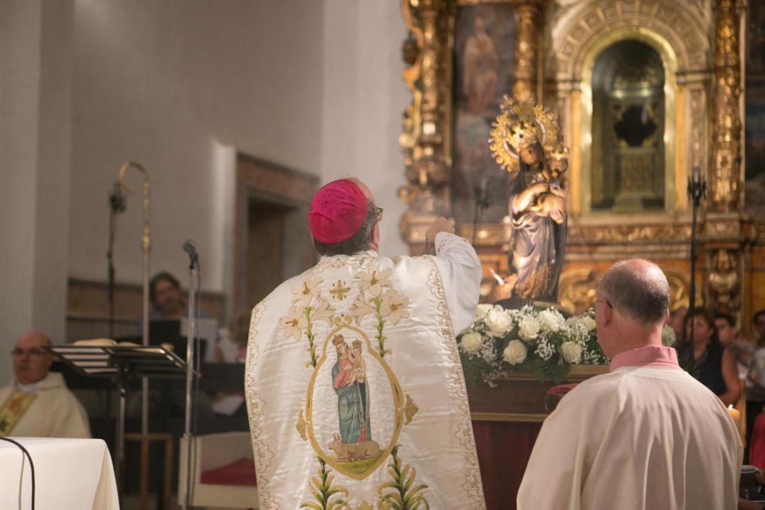 menorca mercadal el toro Al Toro.- Missa i processÃ³ al Santuari del Toro - Acte central 75 aniversari coronaciÃ³ imatge Present