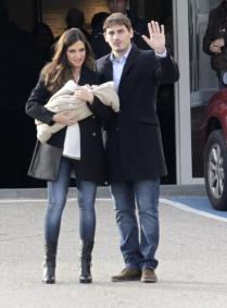 IKER CASILLAS Y SARA CARBONERO, PADRES DE UN NIÑO