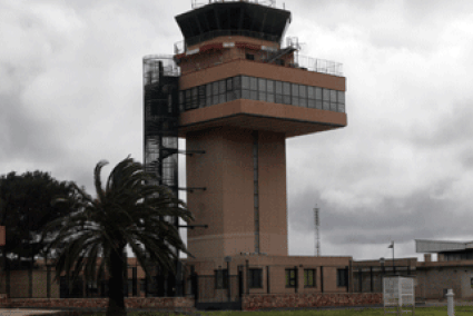 Aeropuerto. El personal de la torre de control denuncia su situación