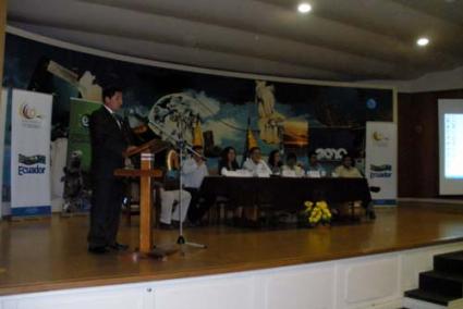 Cumbre. Acto de inauguración del congreso celebrado en la Isla de San Cristóbal - Miquel Camps