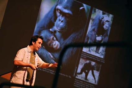 bogdanowicz. Es antropólogo, primatólogo y director ejecutivo del Instituto Jane Goodall en España - Gemma Andreu