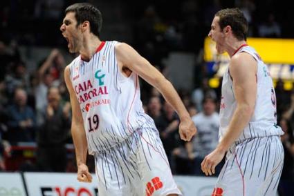 Emeterio y huertas. Los dos jugadores lideran al actual mejor equipo de la Liga ACB - ACBMEDIA