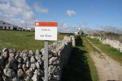 El proyecto permitirá desplazarse por la zona sin tener que invadir la carretera que une Sant Climent y Maó. - Gemma Andreu