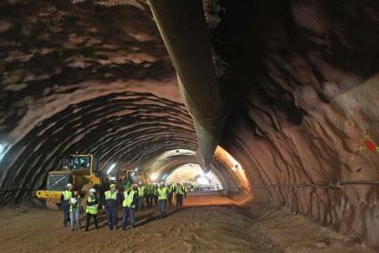 Túnel. Tendrá una longitud total de 252 metros y contará con tres carriles de tránsito de 3,5 metros cada uno - Gemma Andreu