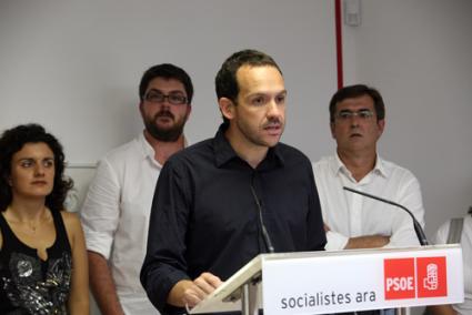 Los socialistas tachan de irresponsables a los populares por cuestionar el sistema judicial. En la foto, Marc Pons en una imagen de archivo del Comité insular. - Archivo