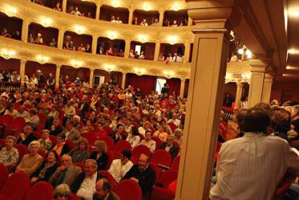 Gala. El teatro estuvo prácticamente lleno - Gemma Andreu