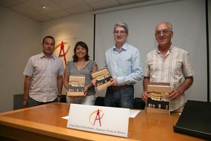 presentación. Miguel Ángel Sicilia, Paca Gomila, Ponç Palliser y Juan Cardona presentaron la edición del libro de precios de 2011 - Javier