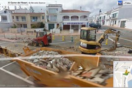 FORNELLS. Una zona del pueblo, en obras cuando se hizo la fotografía - Google