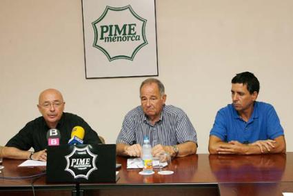 Presentación. Jaime Fernández Homar y Juan Mora Palomino hablaron sobre los fines del colectivo - Javier