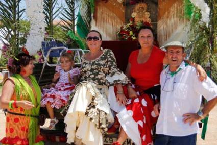 Fiesta. Caballos, trajes típicos, música y baile no faltaron, como es costumbre, en las actividades desarrolladas en el Recinto Ferial de Es Mercadal - Carles Mascaró