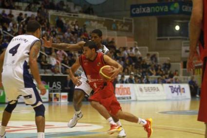 Quezada. El jugador dominicano, en un partido de la pasada temporada con la camiseta del León - la crónica de león