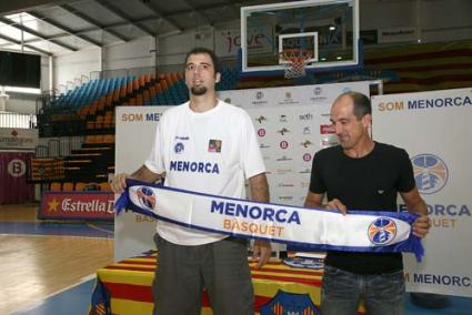 Ambicioso. El jugador se mostró ilusionado en su presentación y con ganas de quedar lo más arriba posible - Javier