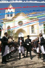 Festa. Sant Climent es deixondí amb la presència de prop de 40 cavallers i el fabioler - Javier