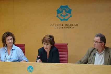 Baíllo, Herráiz y Hernández presentaron el programa ayer en la sede del Consell - PCIME