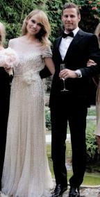 ESPORLES - BODA DE PATRICIA CONDE CON CARLOS SEGUI.