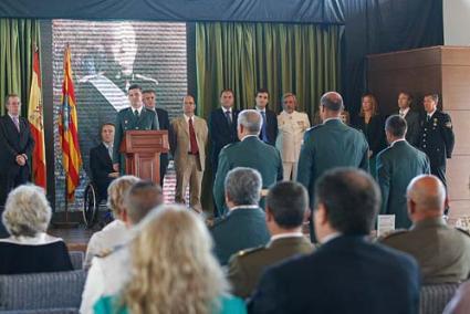 Ceremonia. El salón de actos del Hotel Pueblo de Punta Prima acogió, un año más, el encuentro de los guardias civiles y sus familias - Gemma Andreu