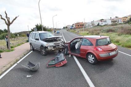 El accidente de ayer tuvo lugar en la curva de Ca l’Avi - Paco Sturla