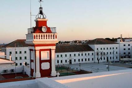 Plaza. Los cuarteles condicionan la estética y el urbanismo del centro - Gemma Andreu