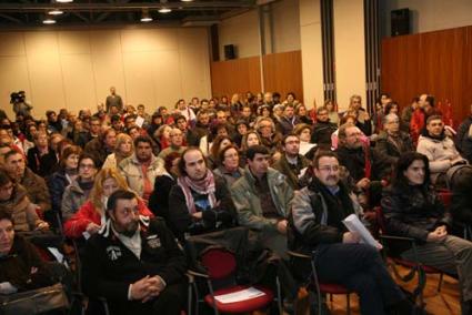 reivindicaciones. La sala 1 del Recinto Ferial se llenó de personas interesadas en saber qué papel juegan los sindicatos en estos momentos - Javier