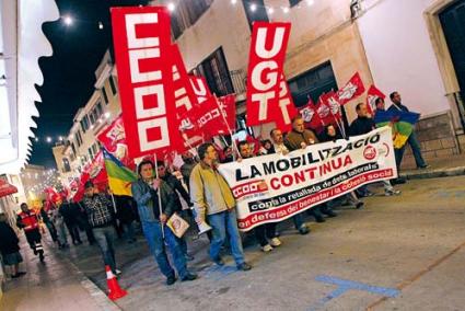 Los sindicatos volverán a salir a la calle en protesta contra la nueva reforma laboral - Archivo