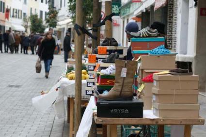 Diversitat. A la fira s’hi podien trobar tot tipus de productes, objectes i curiositats, gràcies als mercats agroalimentari, artesà i d’intercanvi, segona mà i col·leccionisme que es va fer al carrer Nou. - Cris