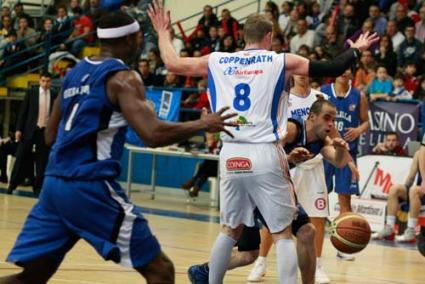 Triunfo. La victoria en Melilla ha sido clave para que el equipo aspire a la mejor posición final - Archivo