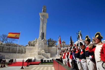 Cádiz. Parte de los actos se celebraron ante el monumento que conmemora la Constitución de 1812 - Reuters