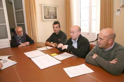 Presentació. Josep M. Vidal, Francesc X. Roig, Guillem X. Pons i Pere Fraga van explicar l’estudi - Javier