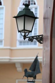 Farolas. El núcleo antiguo de Ciutadella, más iluminado en verano - Gemma Andreu