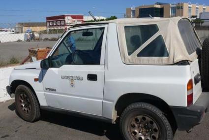 Parque móvil. Un coche utilizado para la inspección de obras, sin ningún distintivo de la Policía Local - ccoo