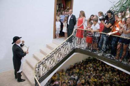 Esclat. El primer toc de fabiol suposa el tret de sortida a un cap de setmana molt intens de festa a Ciutadella - Cris