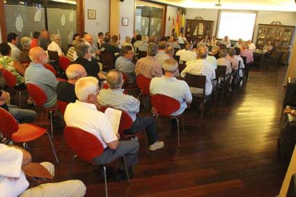 Asistencia. Las asambleas, ordinaria y extraordinaria, contaron con la asistencia de 89 socios - Gemma Andreu