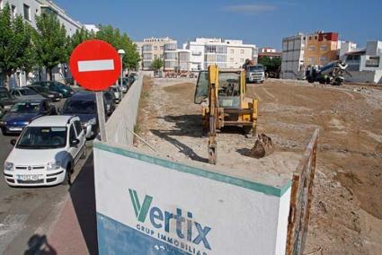 Catisa. Esta semana entrará en funcionamiento el nuevo aparcamiento de la antigua fábrica de bisutería - Gemma Andreu