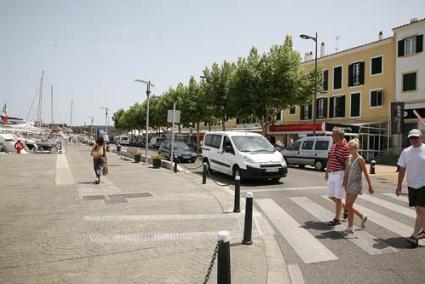 Puerto. El equipo de gobierno pretende que la restricción ayude a avanzar en la peatonalización de esta zona estratégica - Javier