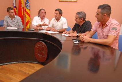 Anuncio. Estanis Carrión, Pedro Orfila, Francesc Ametller, Fèlix Ripoll y Lluís Arjona, presentaron el evento - Gemma Andreu