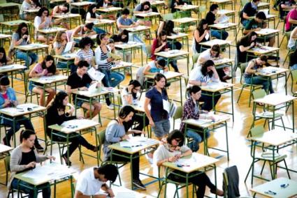 Alaior. El mes de juny es presentaren 210 alumnes a la selectivitat, el setembre hi ha 62 matriculats - Arxiu