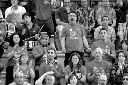 Afición. Podrá seguir disfrutando del espectáculo del voleibol femenino profesional pagando menos que el año pasado - Archivo